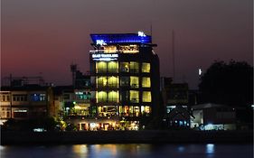 Baan Wanglang Riverside, Bangkok
